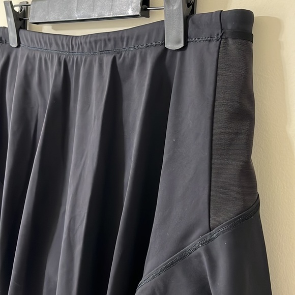 Athleta Black Match Point Skort 13.5” Size Medium - Picture 6 of 12